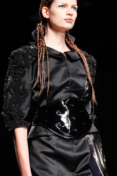 Look 90